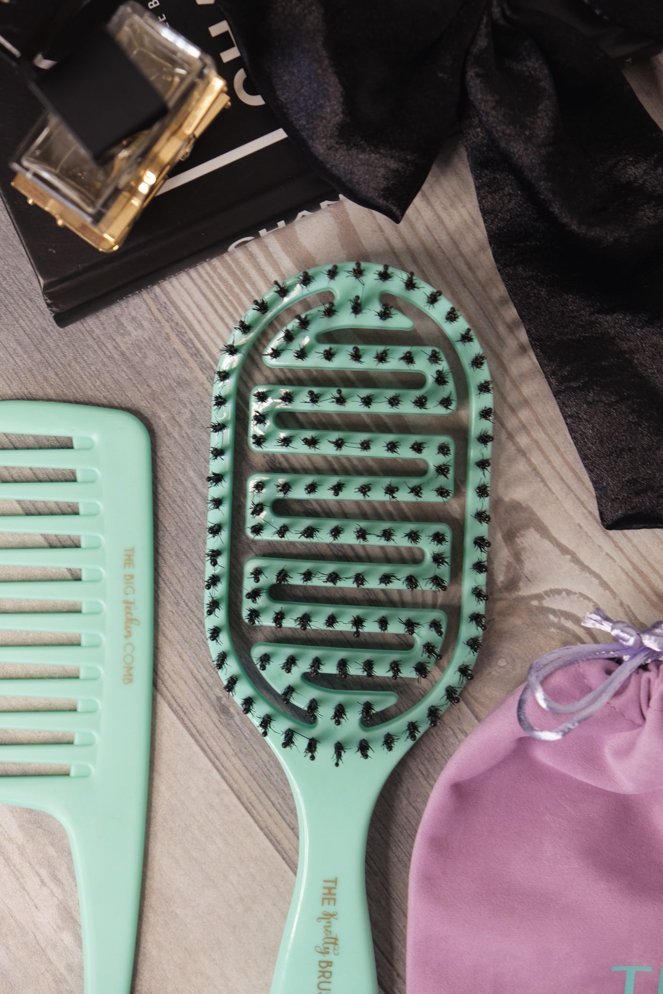 The knotty brush Duo