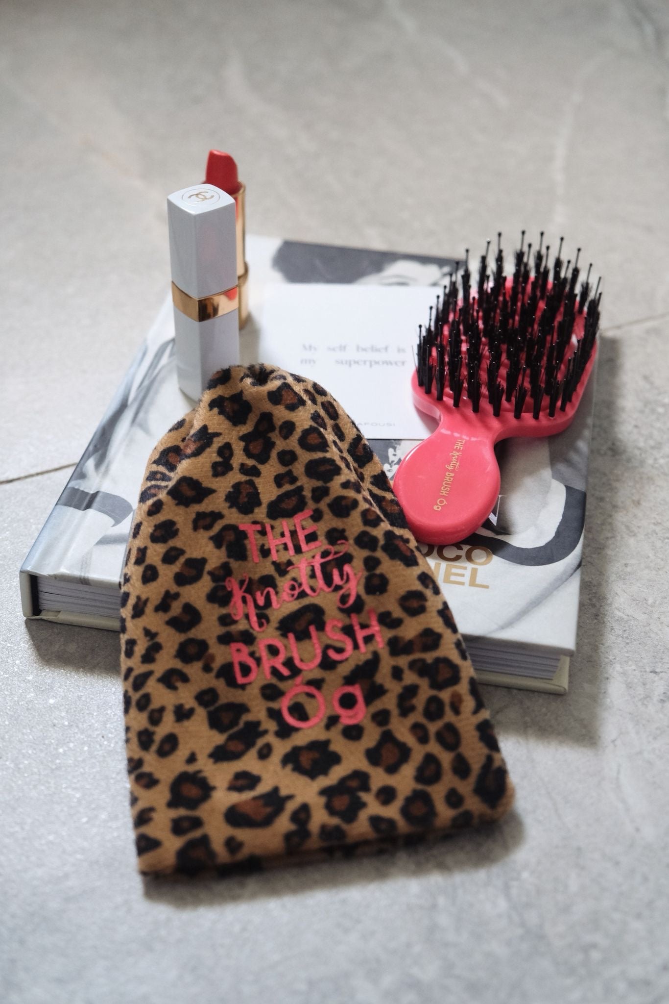 The knotty Brush Óg